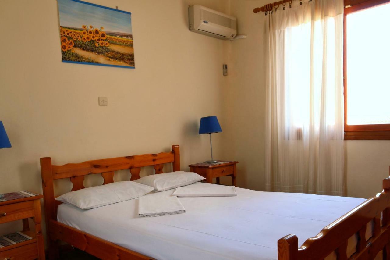 Seaview Self Catering Apartment - Helen No 1 Xiropigado Exterior foto